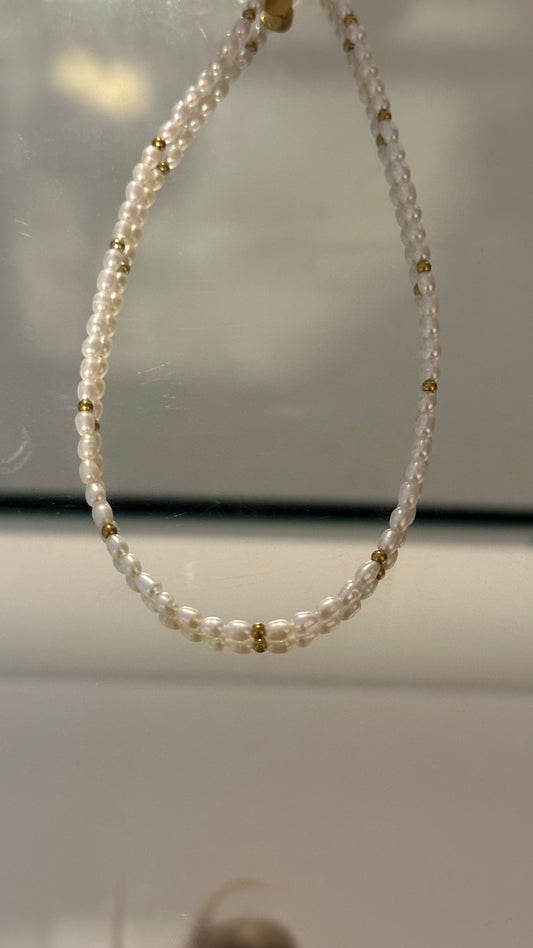 Mia Pearl Necklace